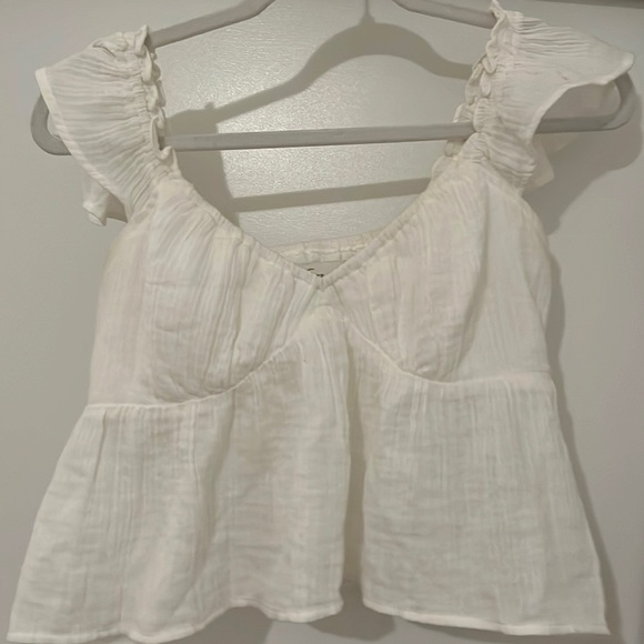 Hollister ￼Peplum white top size M - Picture 1 of 3